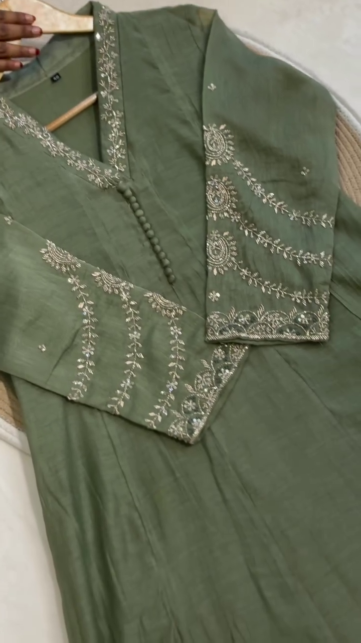 Silk Embroidered Kurta Set with Duptta for Women - Image 12