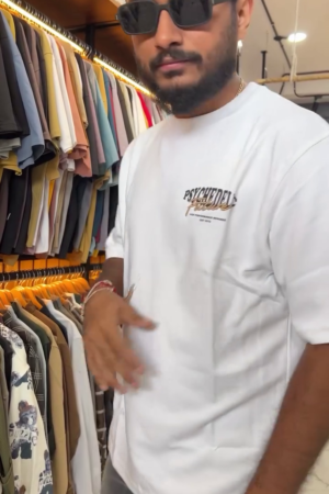 Men Graphic Print Oversized Fit T-shirt