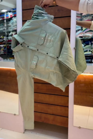 Men's Solid Slim fit Casual Shirt