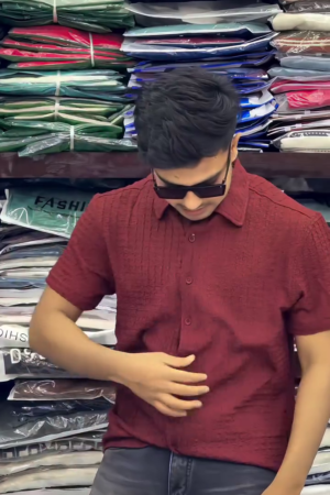 Men Comfort Fit Textured Spread Collar Casual Shirt