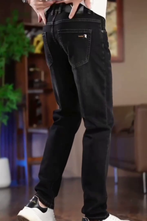 Men Phantom Black Relaxed Fit Stretchable Cotton Jeans