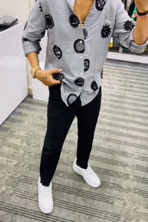 Men Smart Slim Fit Spread Collar Geometric Printed Casual Shirt