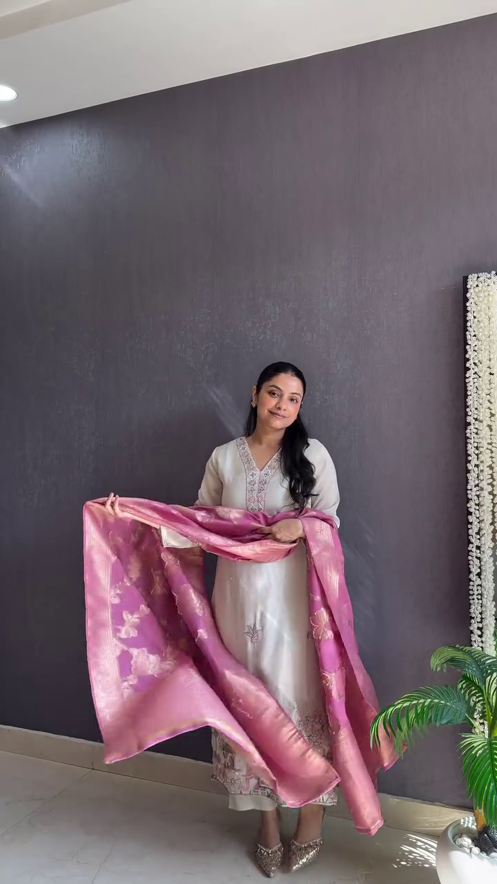 Women Floral Embroidered Regular Thread Work Chanderi Silk Kurta with Trousers & With Dupatta - Image 2