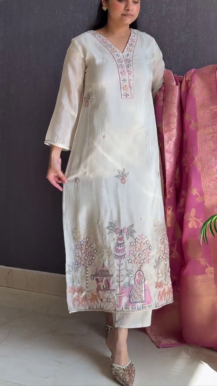 Women Floral Embroidered Regular Thread Work Chanderi Silk Kurta with Trousers & With Dupatta - Image 3