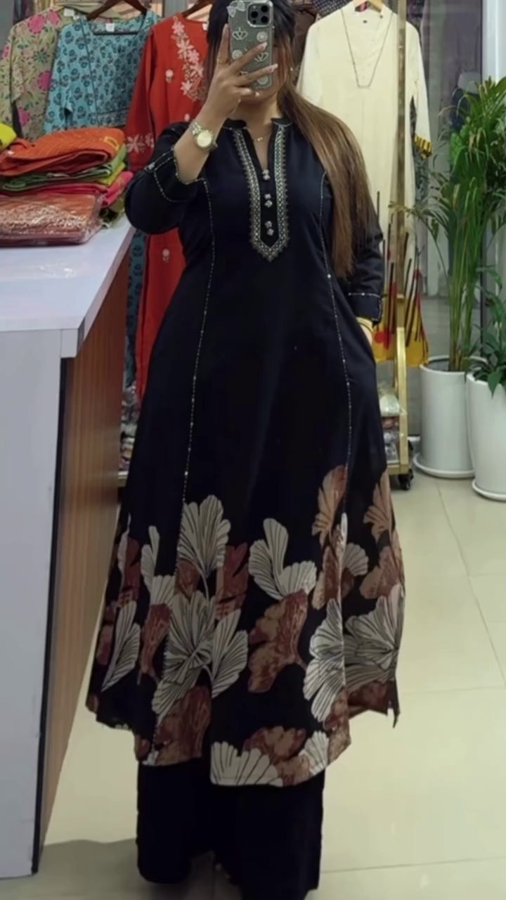 Floral Printed V-Neck Straight Kurta With Palazzos - Image 6